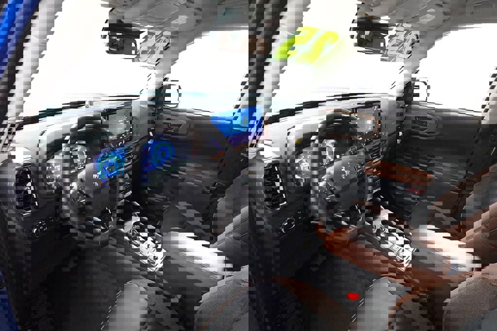 Certified 2025 Ford Bronco Sport Outer Banks w/ Outer Banks Tech Package+ image 13