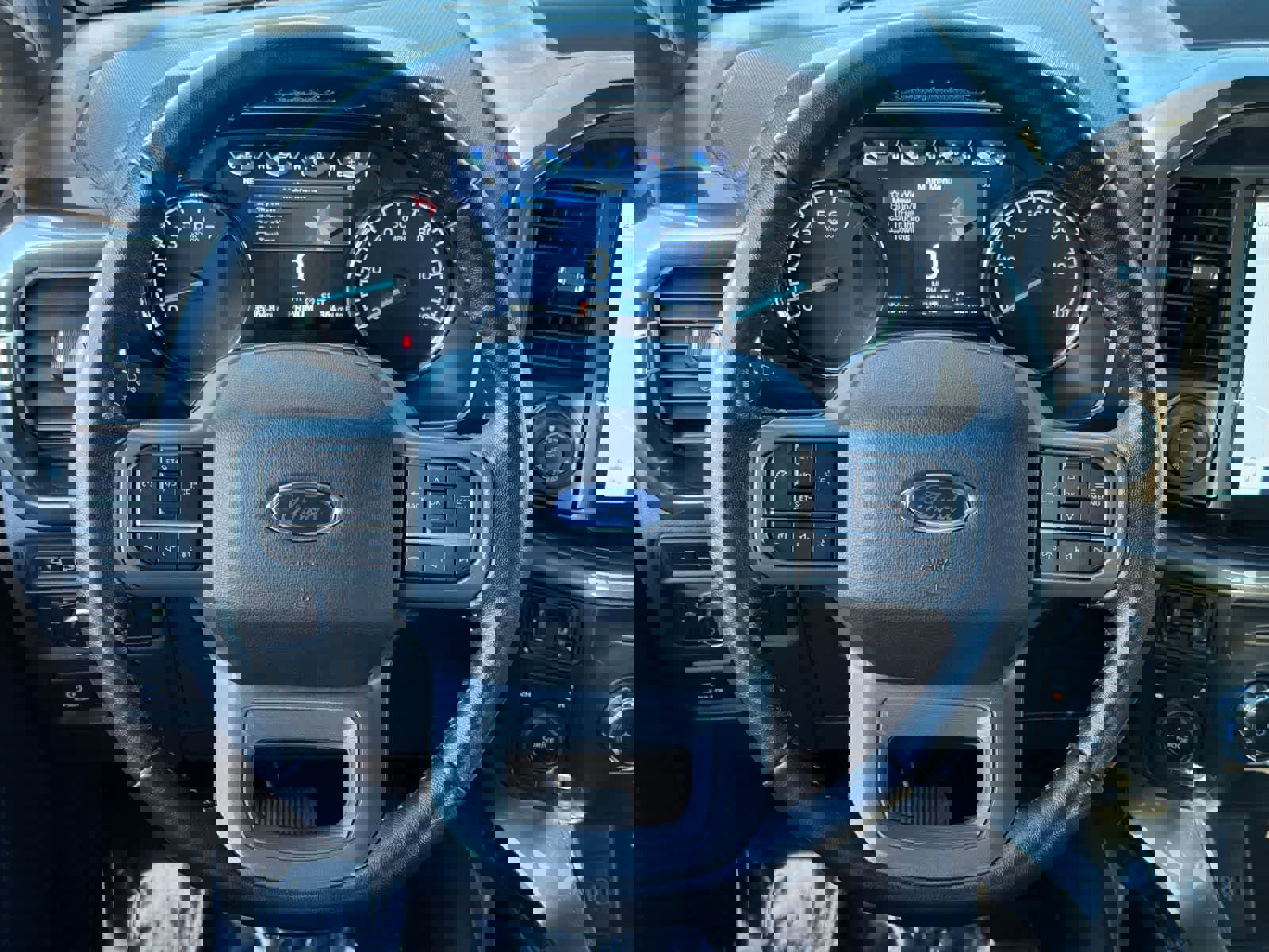 Certified 2022 Ford F150 XLT w/ Equipment Group 302A High image 23