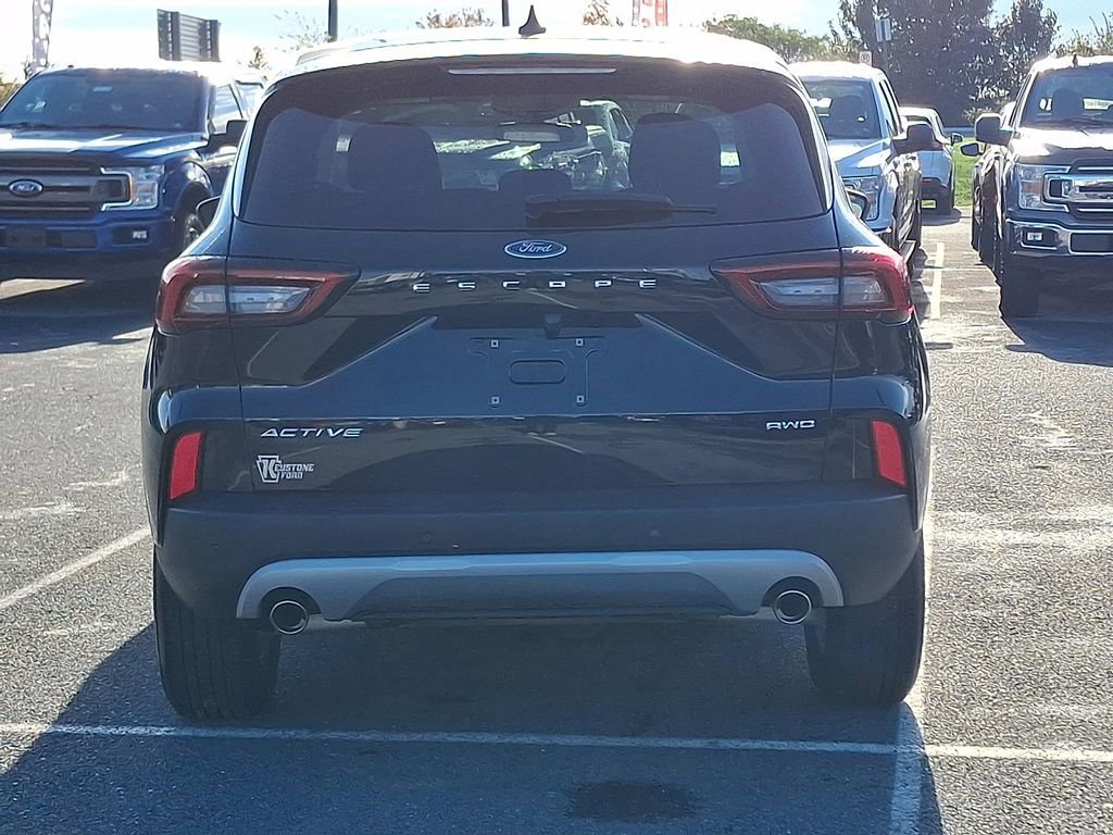 Certified 2023 Ford Escape Active image 3