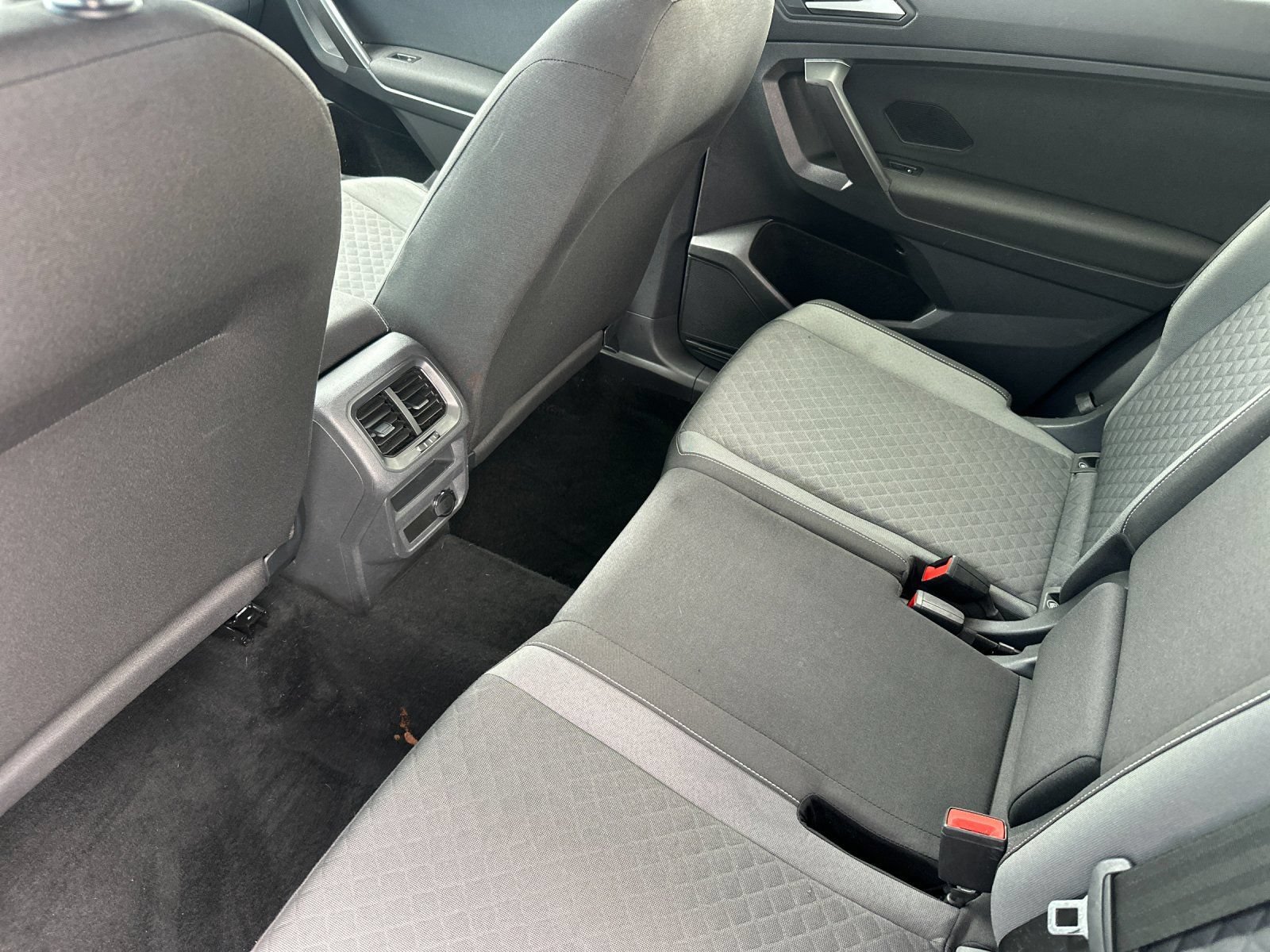 Used 2021 Volkswagen Tiguan S FWD image 13