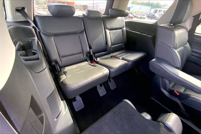 Certified 2025 Ford Expedition Active AWD/4WD image 28