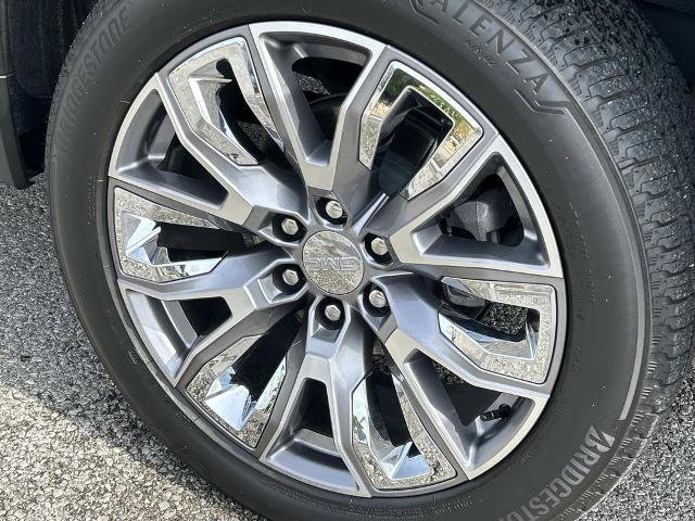 Used 2025 GMC Sierra 1500 Denali AWD/4WD image 13