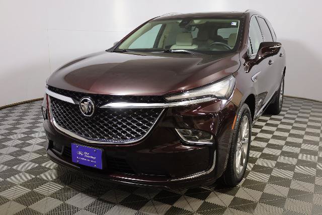 Used 2023 Buick Enclave Avenir w/ Avenir Technology Package AWD/4WD image 3