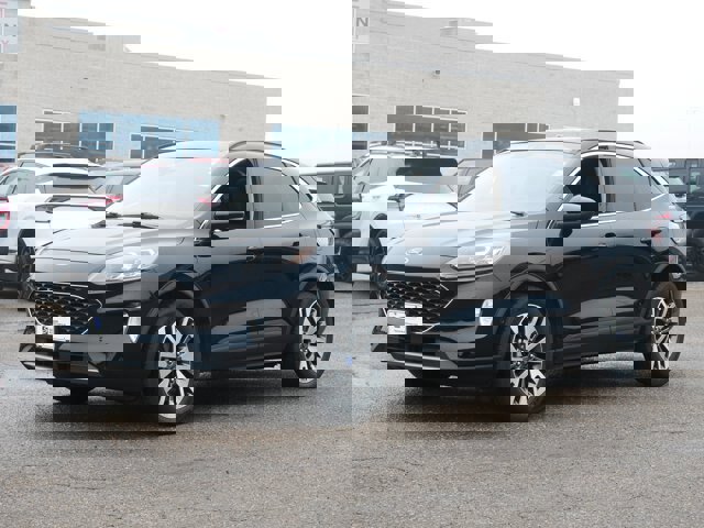 Certified 2020 Ford Escape Titanium image 2