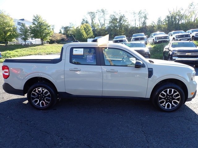 Certified 2024 Ford Maverick Lariat image 2