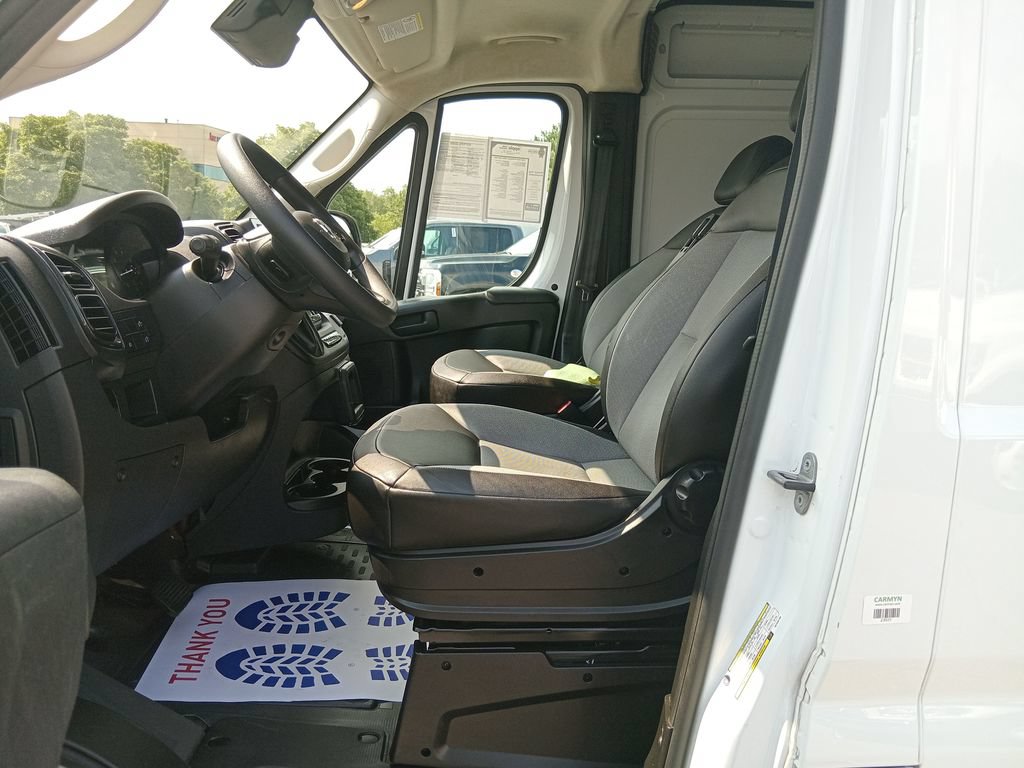 Used 2024 RAM ProMaster 2500 w/ Convenience Group FWD image 14