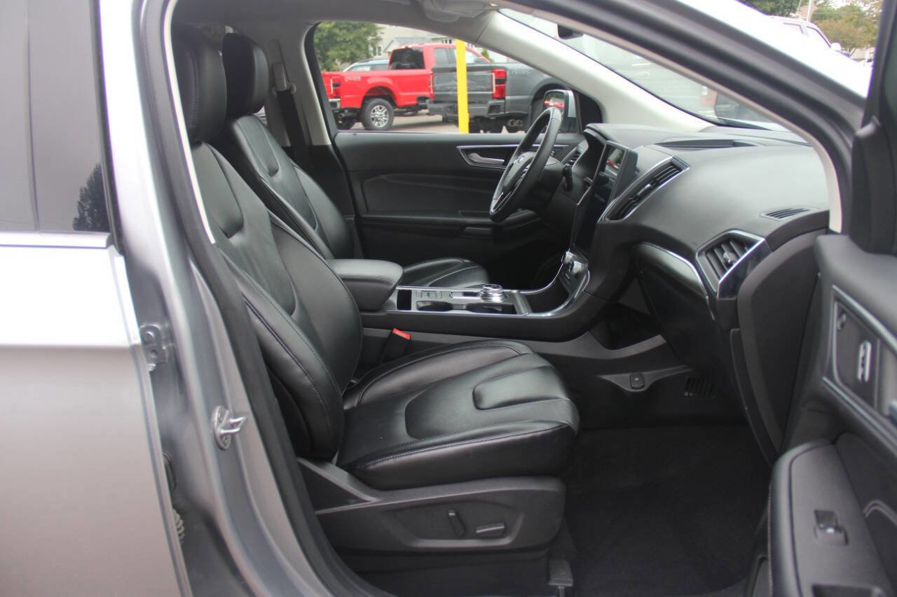 Certified 2022 Ford Edge Titanium image 24