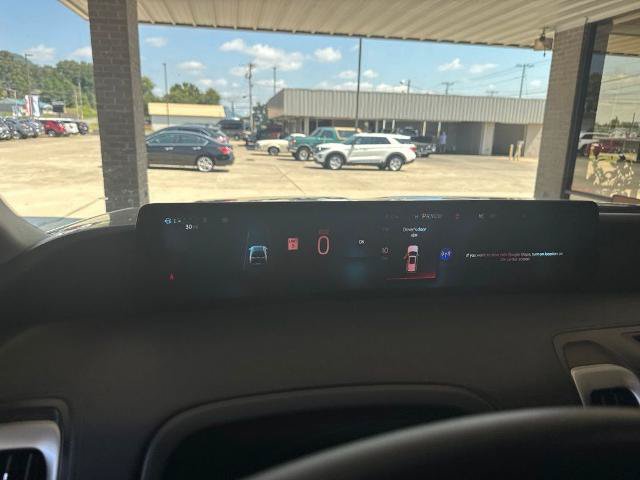 Certified 2025 Ford Expedition Active RWD image 11