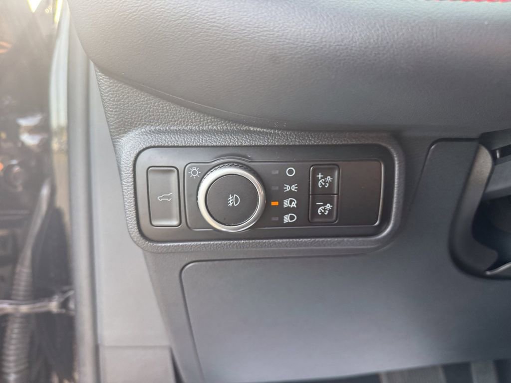 Certified 2025 Ford Explorer ST-Line w/ ST-Line Street Pack AWD/4WD image 31