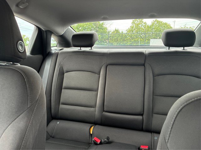 Used 2017 Chevrolet Malibu LT FWD image 13