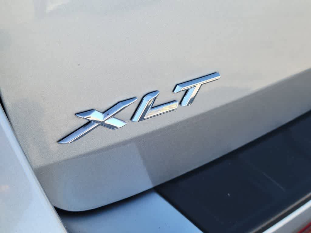 Certified 2023 Ford Explorer XLT w/ Equipment Group 202A RWD image 5