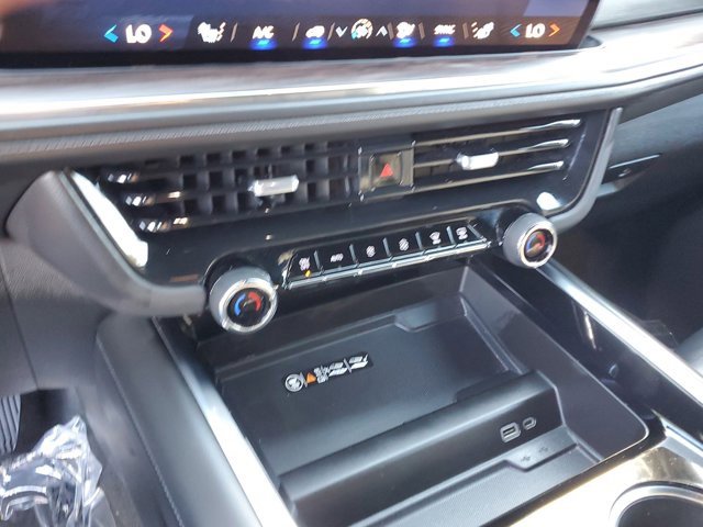 Used 2025 Chevrolet Tahoe LT image 28