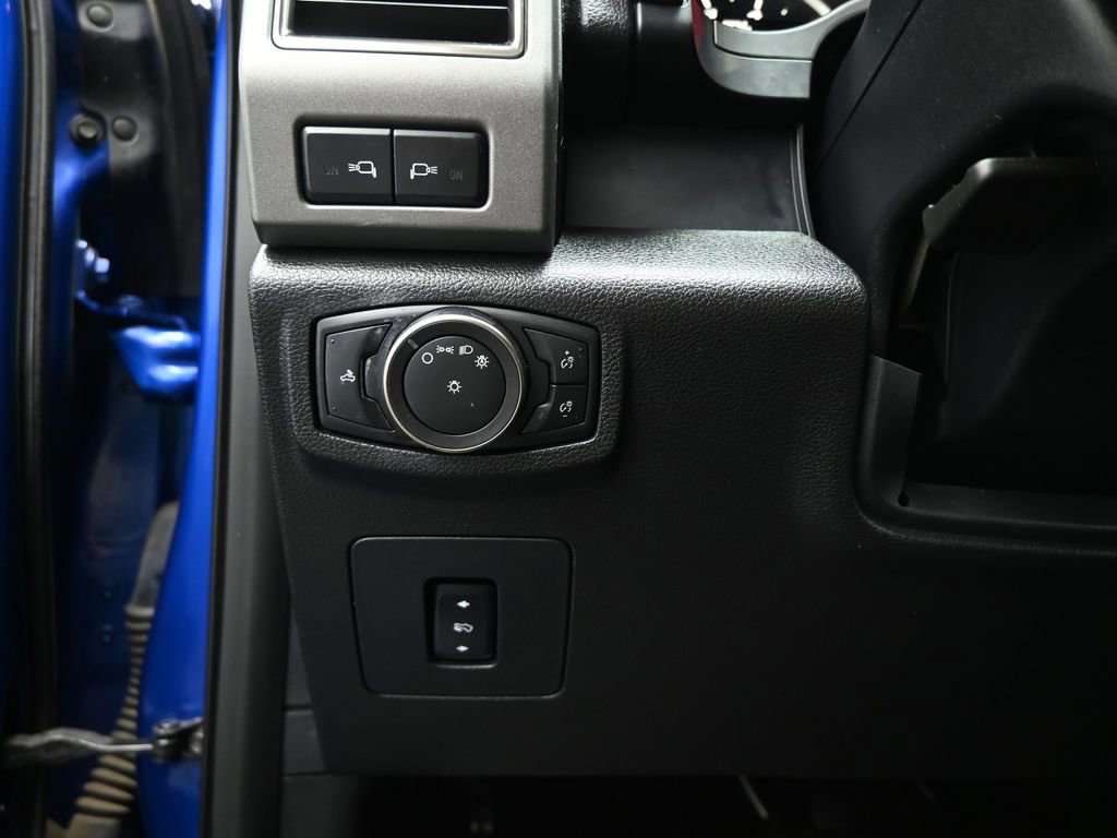 Certified 2017 Ford F150 Raptor w/ Equipment Group 801A Mid image 12