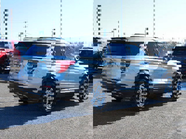 Certified 2020 Ford Explorer XLT w/ Equipment Group 202A image 5