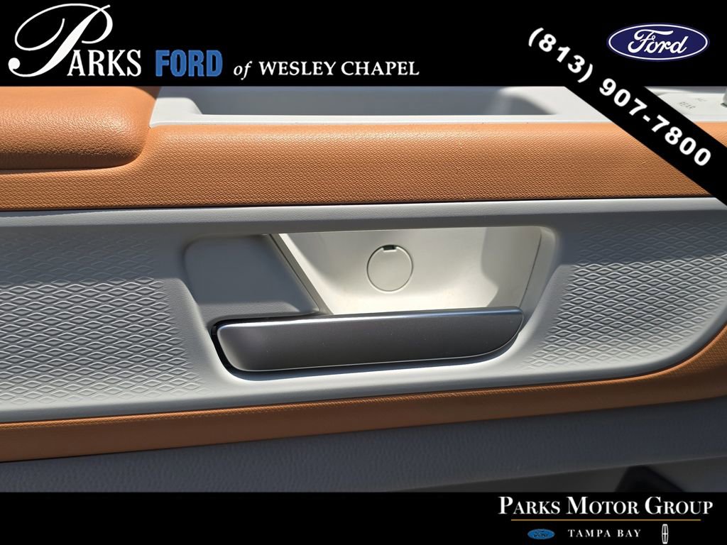 Used 2025 Volkswagen ID. Buzz 1st Edition AWD/4WD image 19