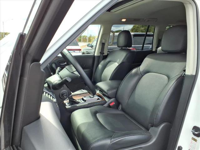Used 2024 Nissan Armada SL w/ Captain's Chairs Package image 4