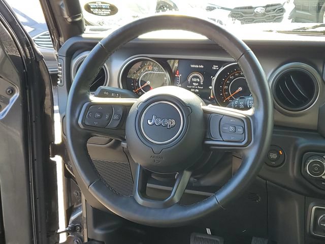 Used 2022 Jeep Wrangler Sport AWD/4WD image 23