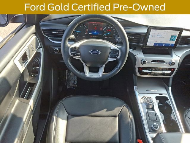 Certified 2022 Ford Explorer XLT w/ Equipment Group 202A image 13