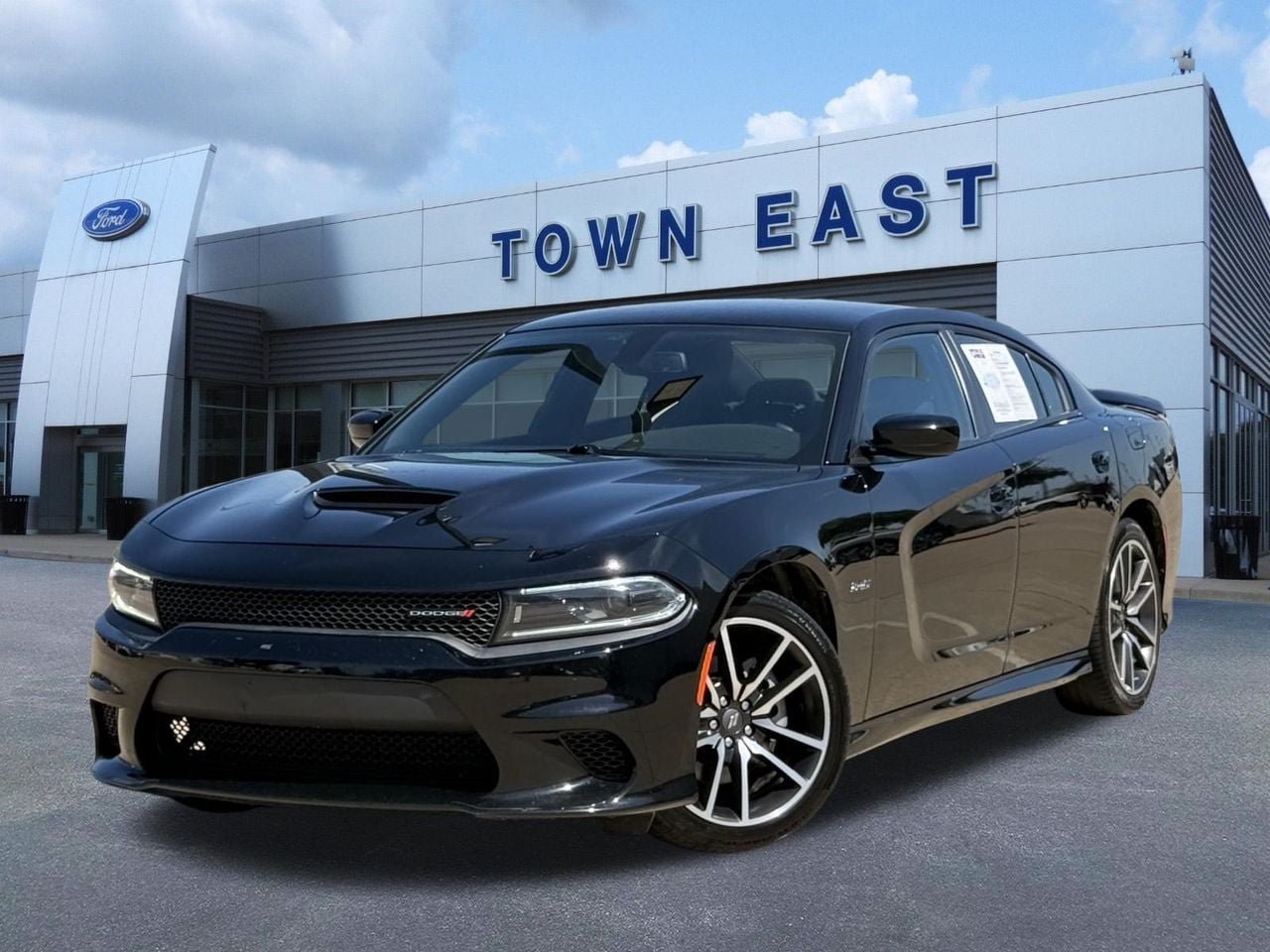 Used 2023 Dodge Charger R/T w/ Cold Weather Package RWD video 1