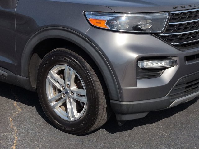 Certified 2022 Ford Explorer XLT w/ Equipment Group 202A RWD image 10