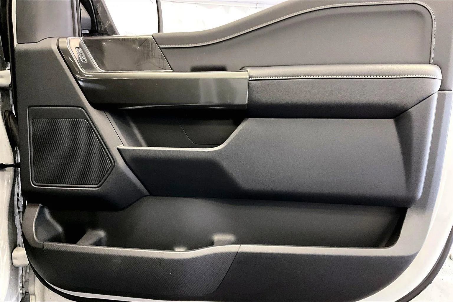 Certified 2023 Ford F150 XLT w/ Equipment Group 302A High image 23