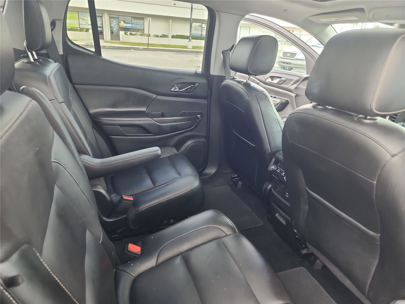 Used 2019 GMC Acadia SLT image 26