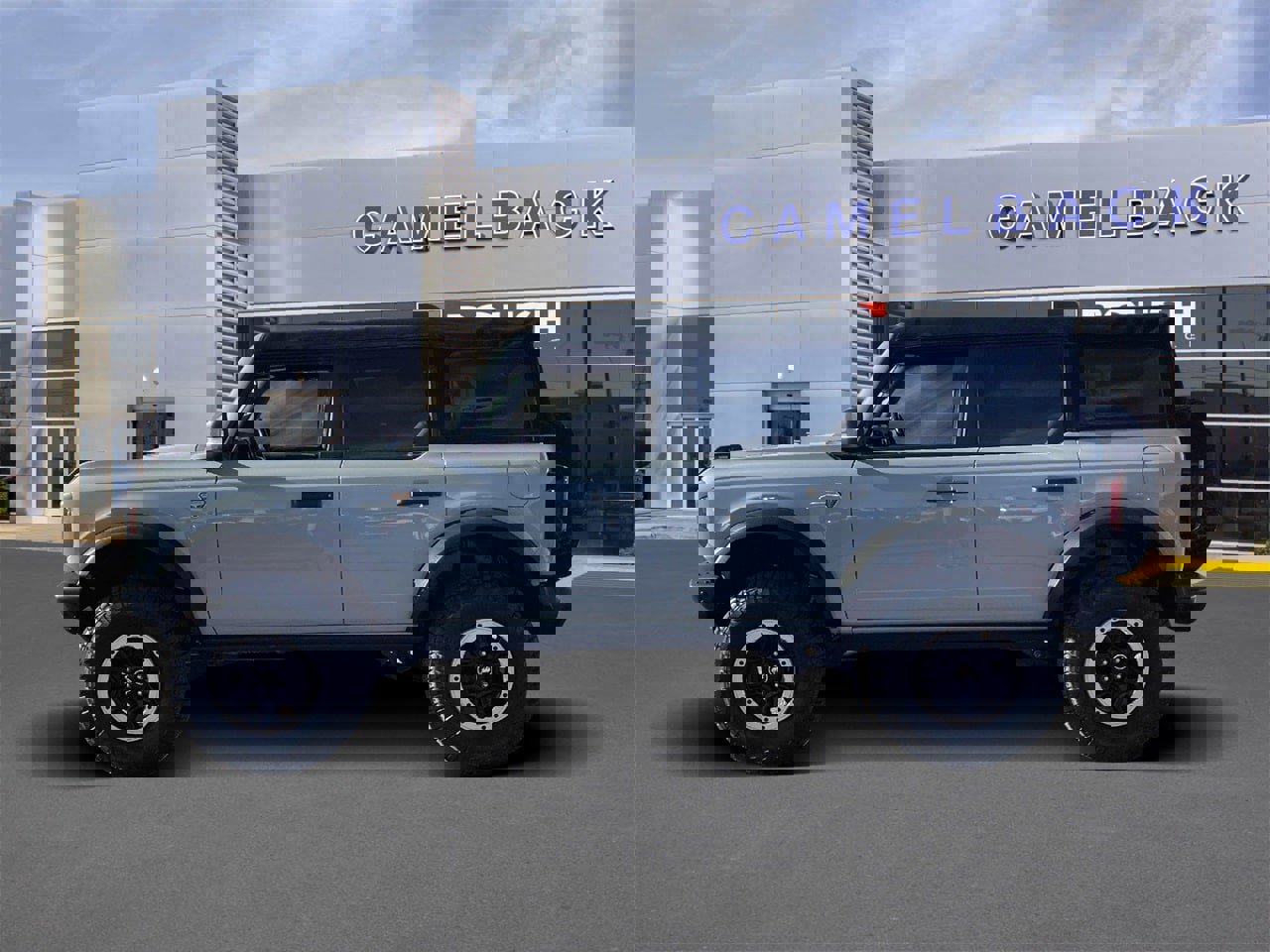 Certified 2022 Ford Bronco Badlands image 3