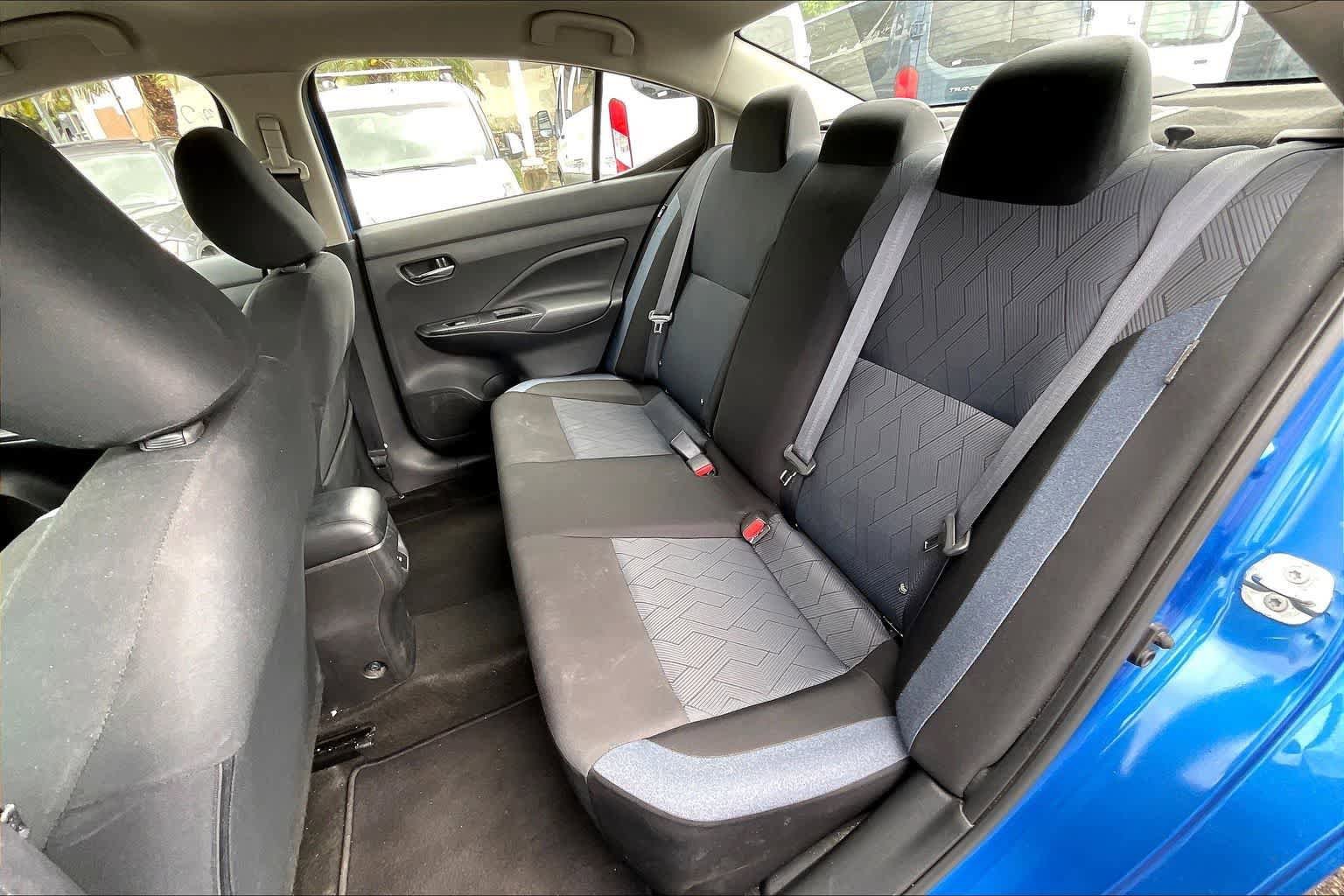 Used 2023 Nissan Versa SV FWD image 29