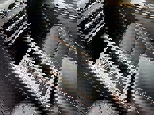 Certified 2022 Ford Explorer XLT w/ Equipment Group 202A image 18