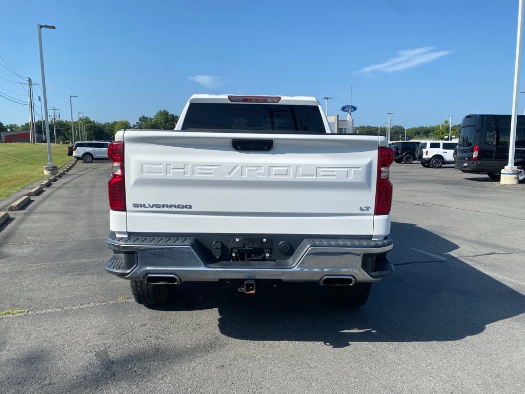 Used 2022 Chevrolet Silverado 1500 LT w/ Z71 Off-Road Package AWD/4WD image 6