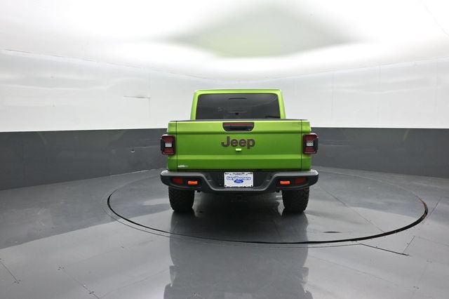 Used 2025 Jeep Gladiator Mojave w/ Convenience Group AWD/4WD image 6