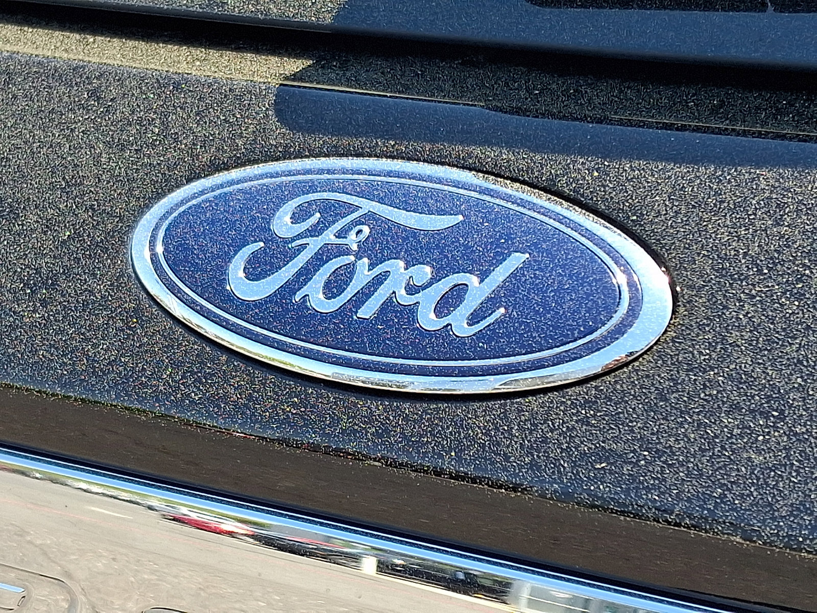 Certified 2024 Ford Explorer XLT AWD/4WD image 31