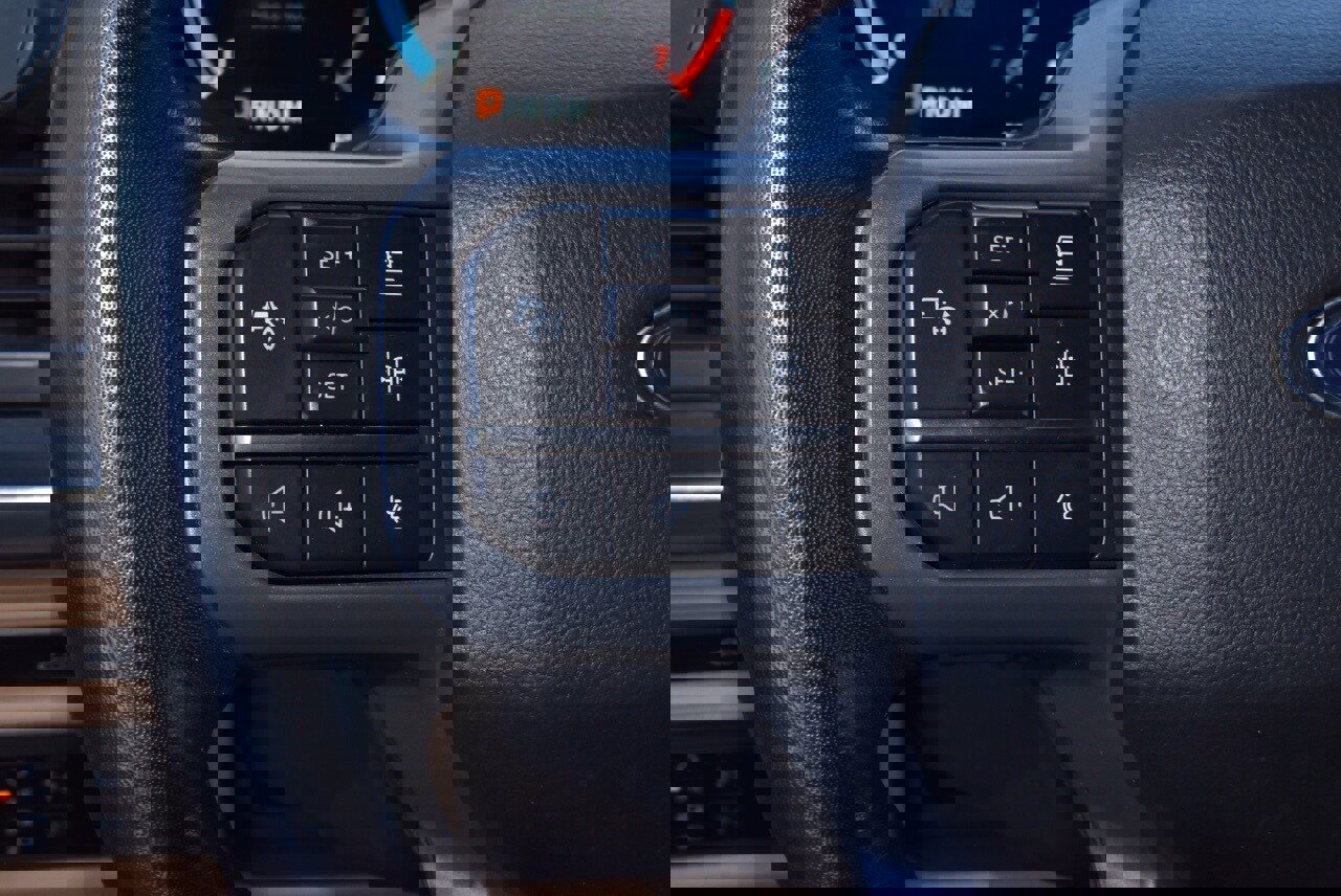 Certified 2023 Ford F150 Lariat w/ Equipment Group 502A High image 23