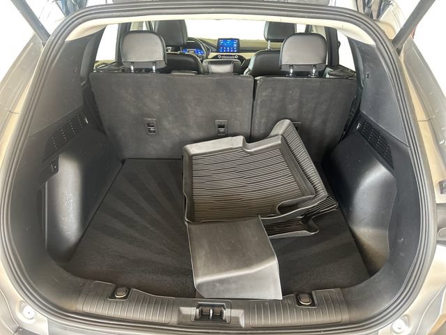 Certified 2022 Ford Escape SEL w/ Technology Package FWD image 19