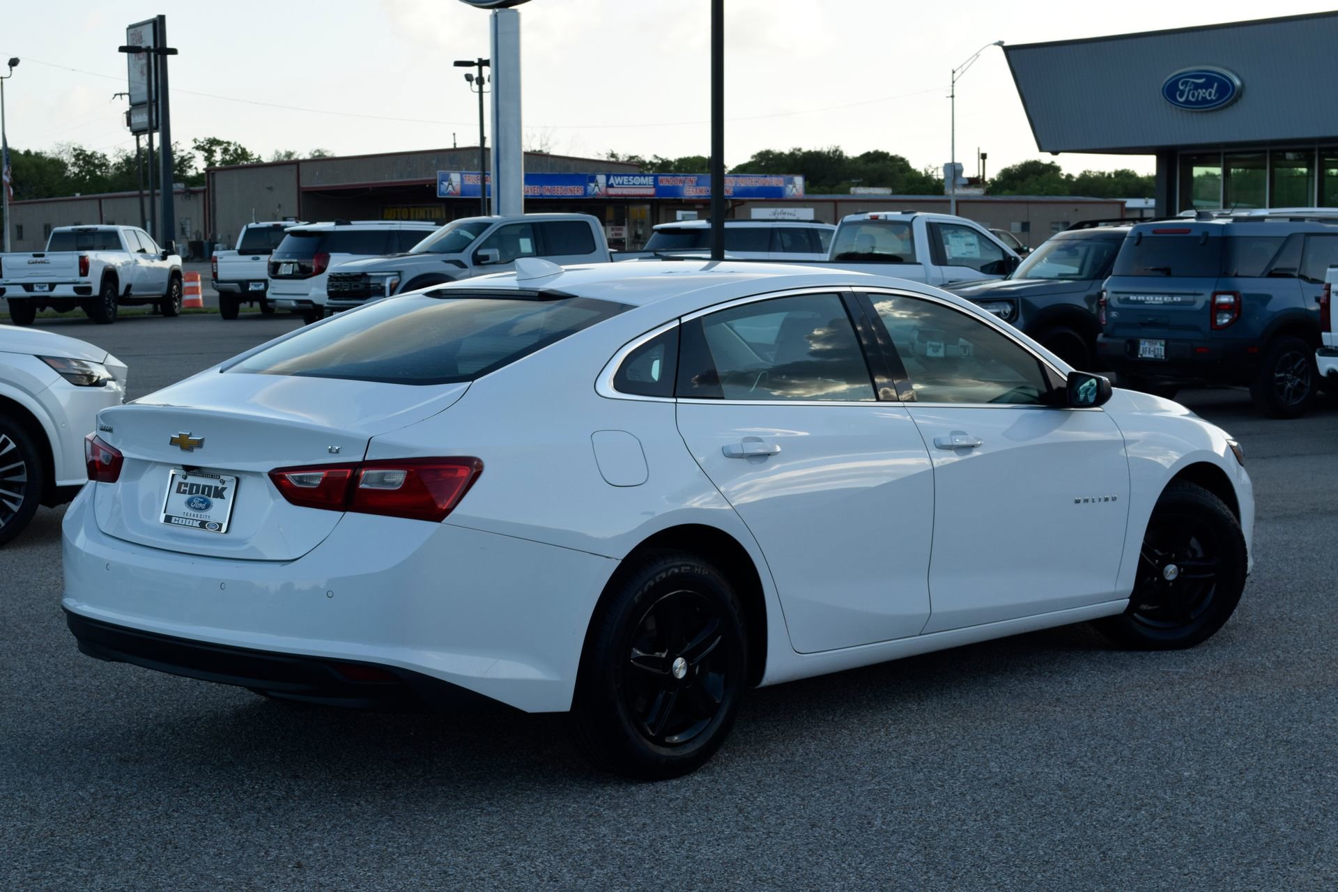 Used 2024 Chevrolet Malibu LT image 6