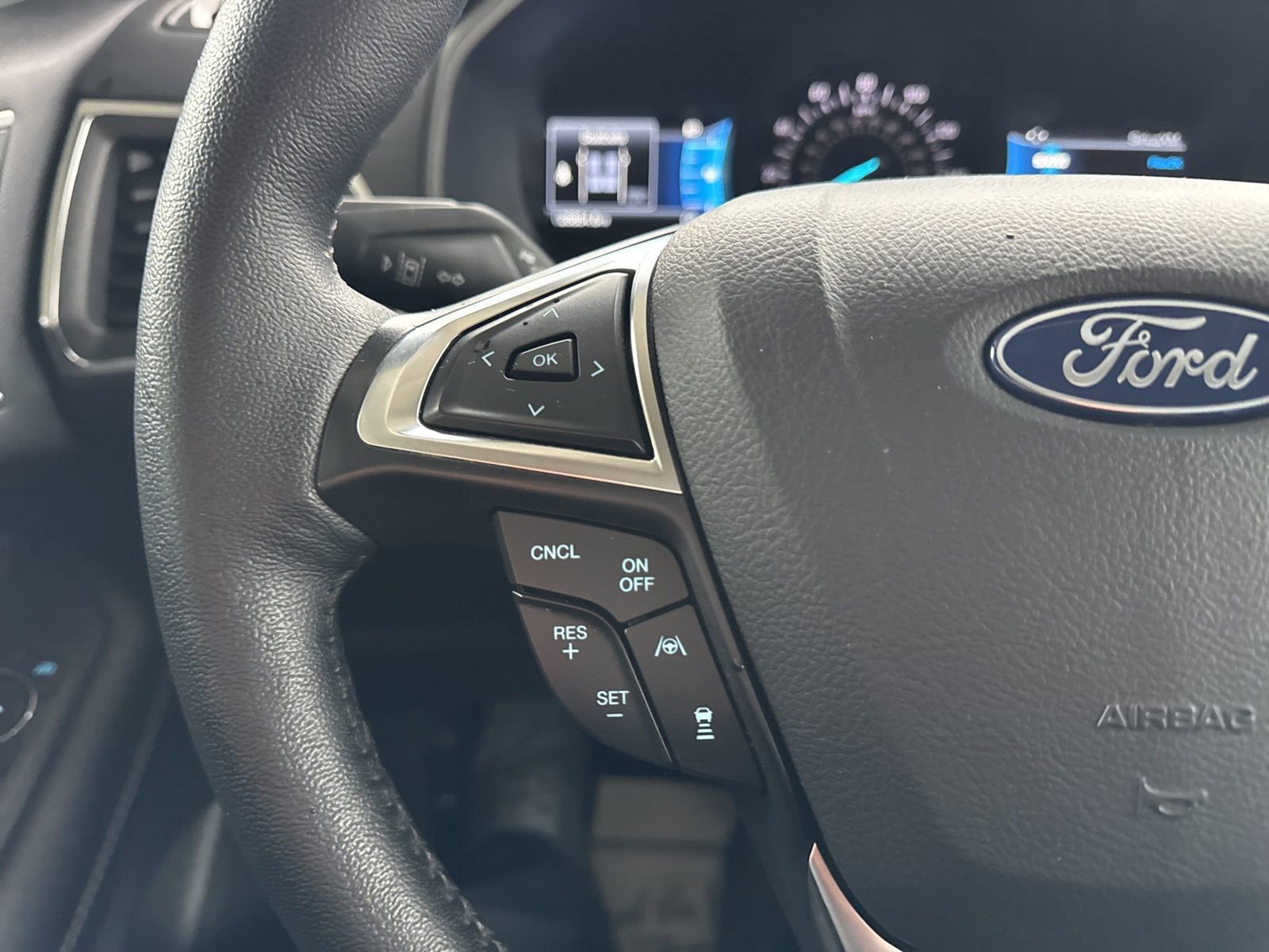 Certified 2024 Ford Edge Titanium image 25