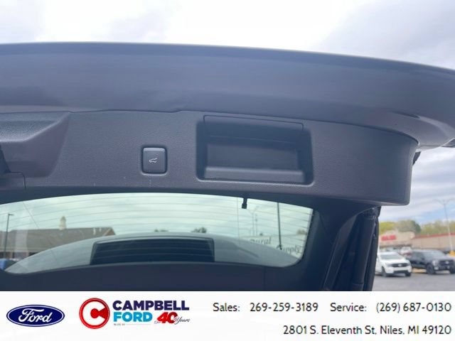 Certified 2025 Ford Escape SE FWD image 17