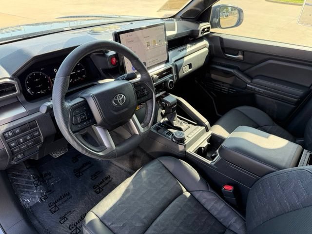 Used 2024 Toyota Tacoma TRD Off-Road w/ TRD Off Road Premium Package AWD/4WD image 12