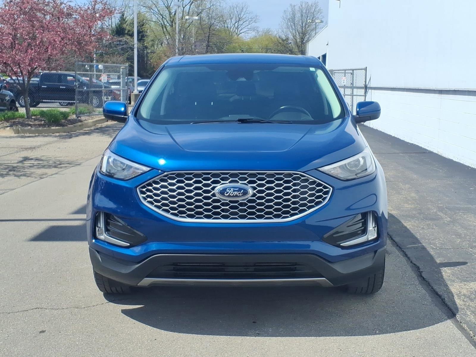 Certified 2023 Ford Edge SEL w/ Convenience Package AWD/4WD image 6