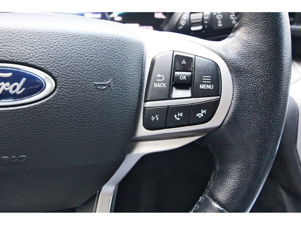 Certified 2022 Ford Explorer XLT w/ Equipment Group 202A AWD/4WD image 20