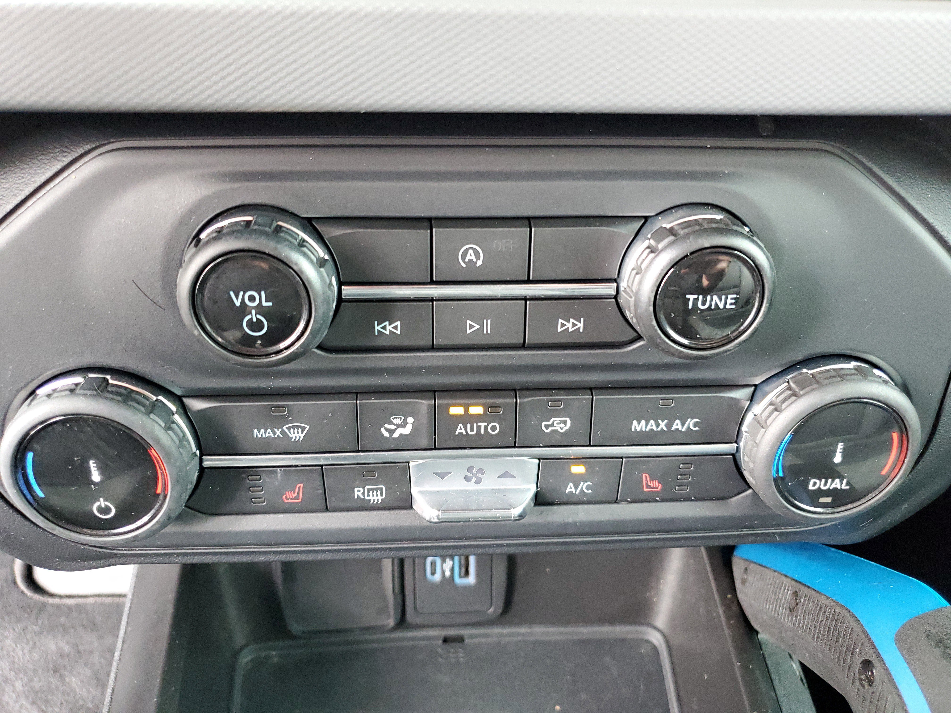 Certified 2022 Ford Bronco Black Diamond AWD/4WD image 25