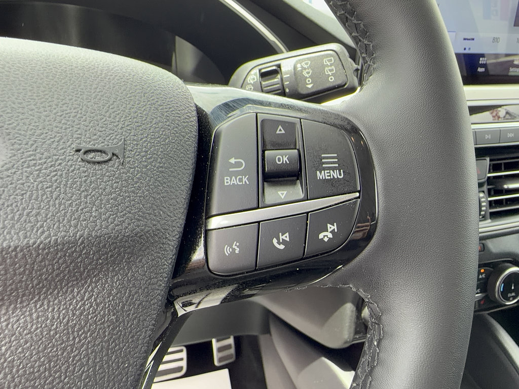Certified 2022 Ford Escape SEL AWD/4WD image 26