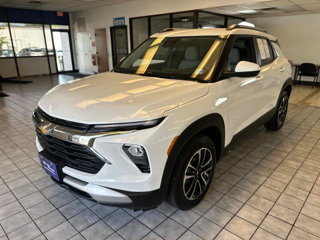 Used 2024 Chevrolet TrailBlazer LT FWD image 4
