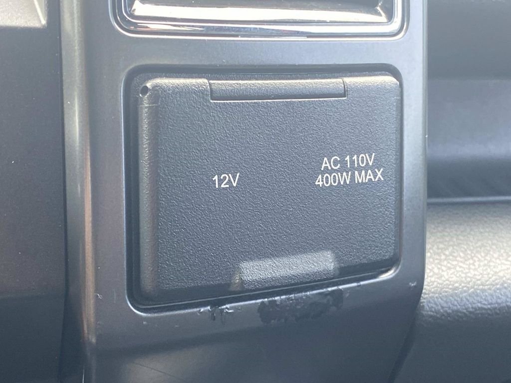 Certified 2019 Ford F150 XLT w/ Equipment Group 302A Luxury AWD/4WD image 30