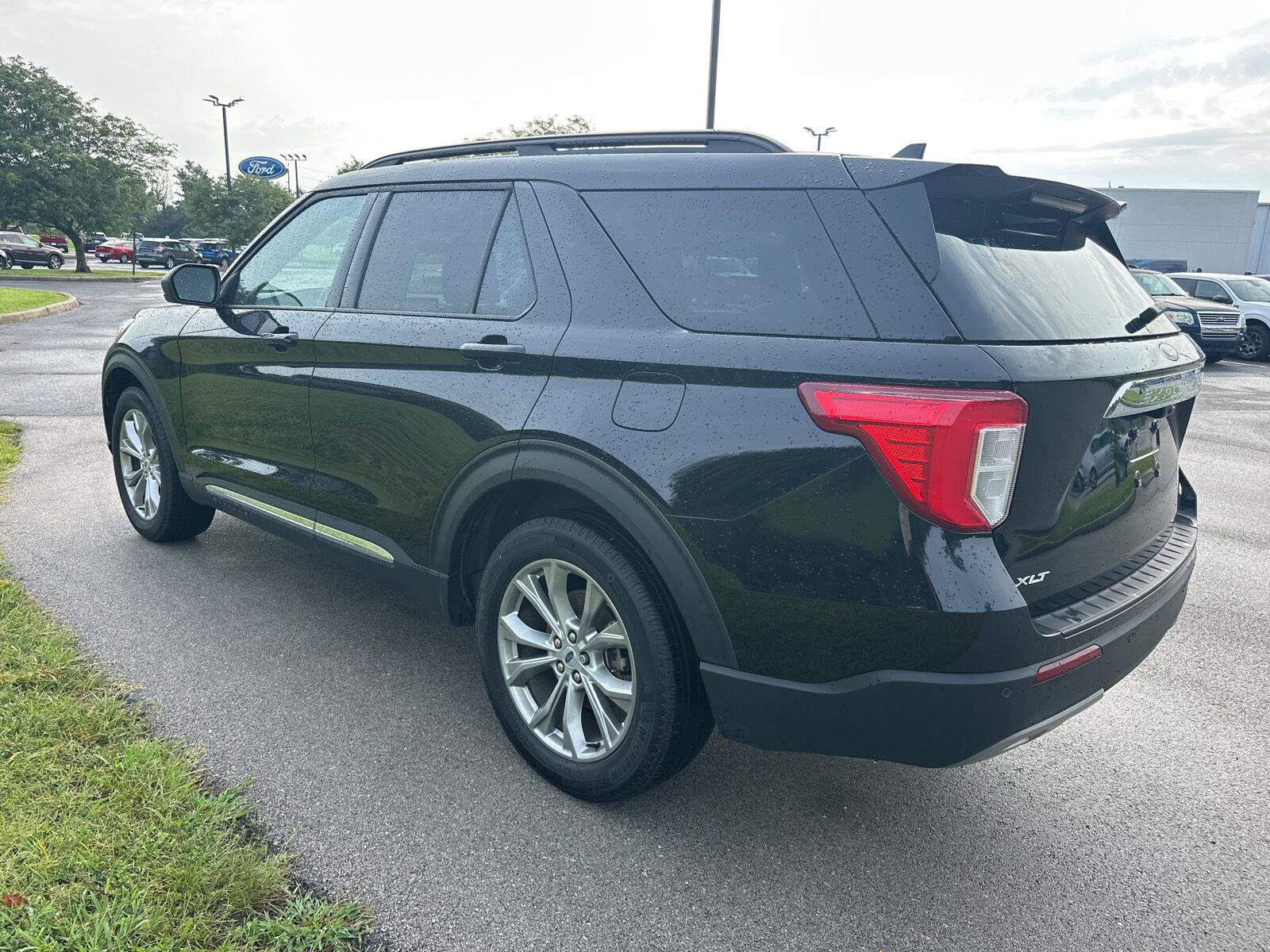 Certified 2024 Ford Explorer XLT w/ Equipment Group 202A AWD/4WD image 14