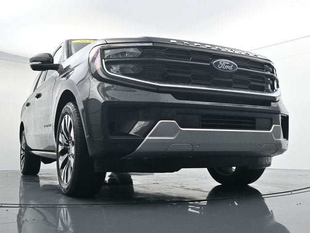 Certified 2025 Ford Expedition Max Platinum w/ Driver's Package AWD/4WD image 32