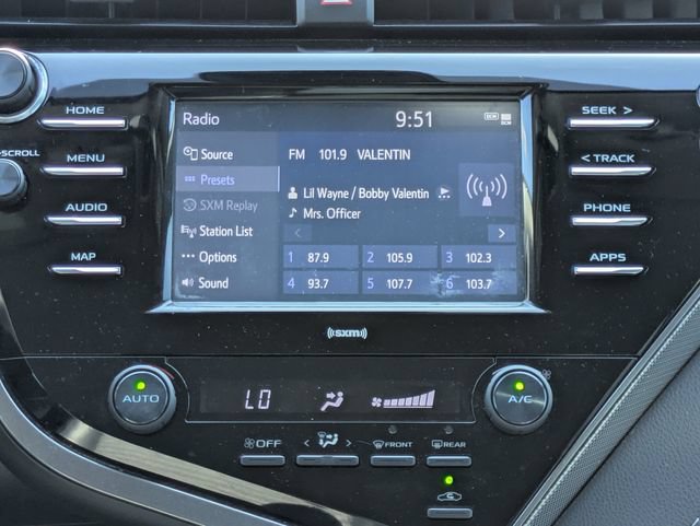 Used 2020 Toyota Camry SE FWD image 17