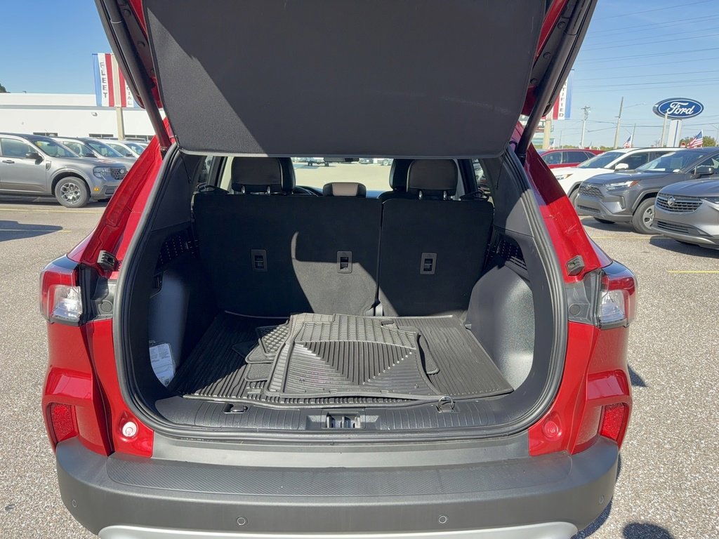 Certified 2022 Ford Escape SEL image 7