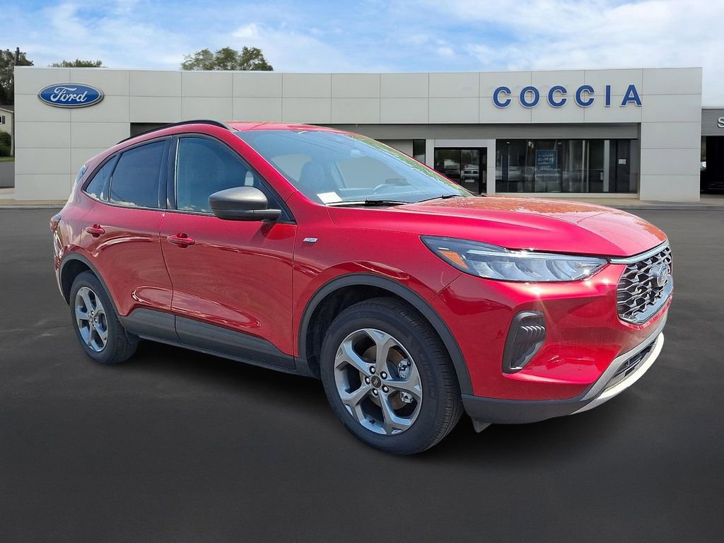 Certified 2025 Ford Escape ST-Line w/ Tech Pack #1 AWD/4WD image 3