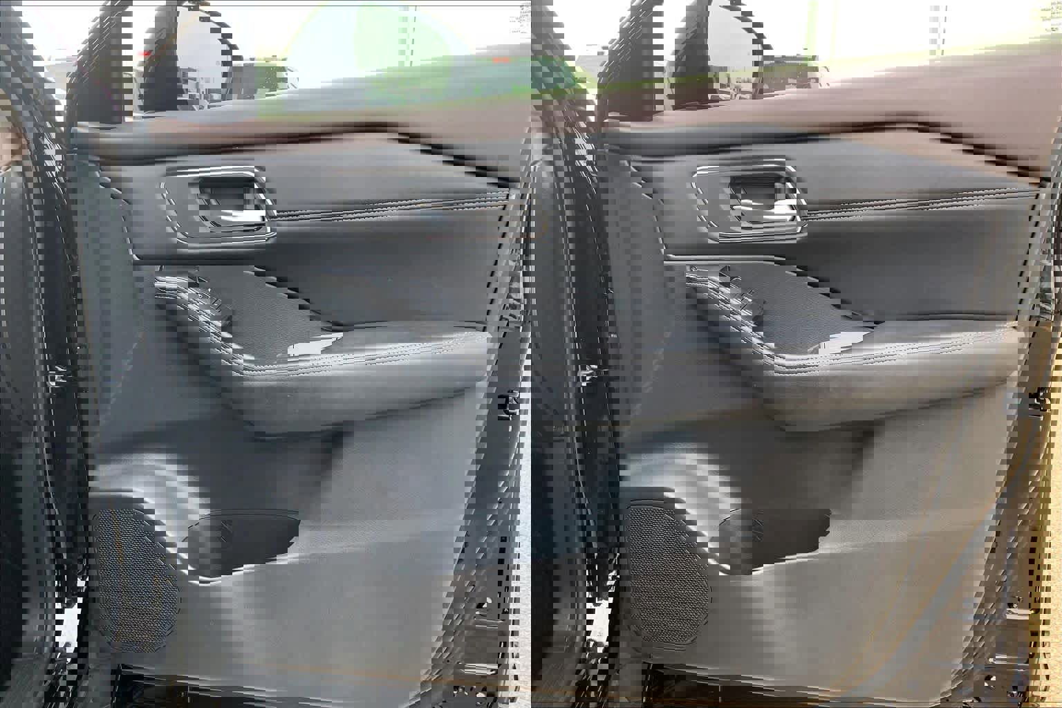 Used 2021 Nissan Rogue SL w/ Premium Package image 22